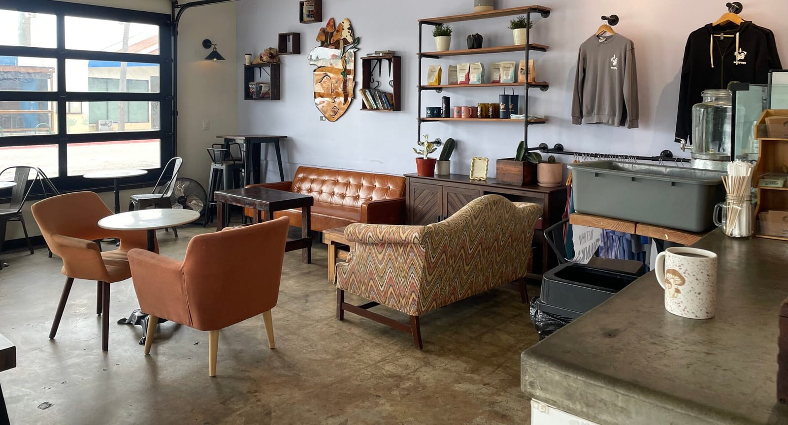Coffee & Dining